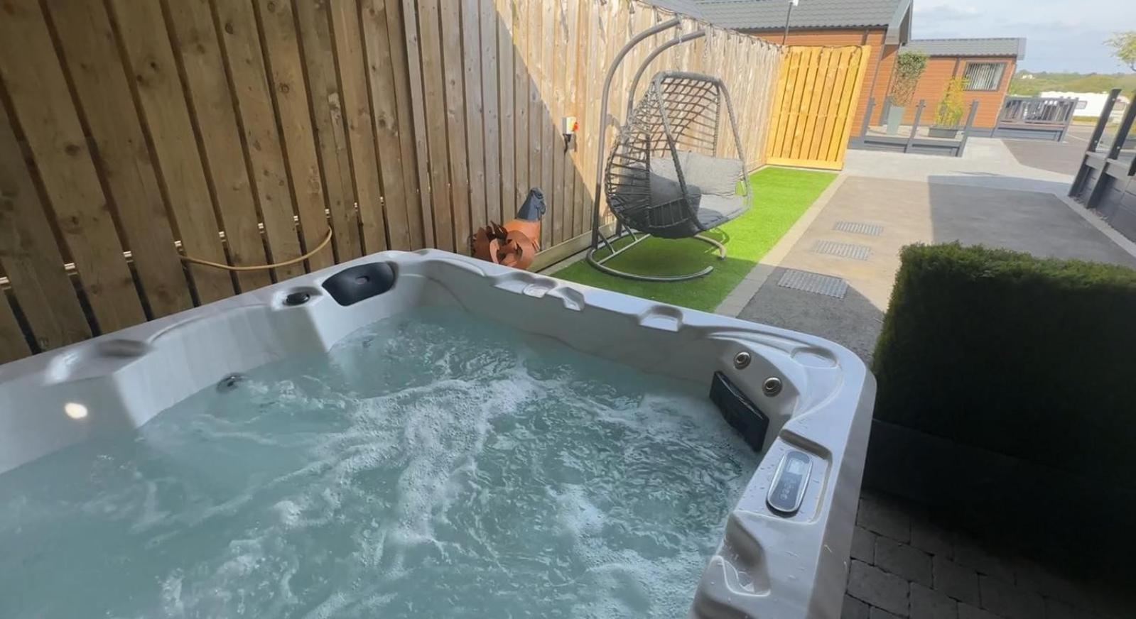 The Pods At Haulfryn Caravan Park Whitford Kültér fotó